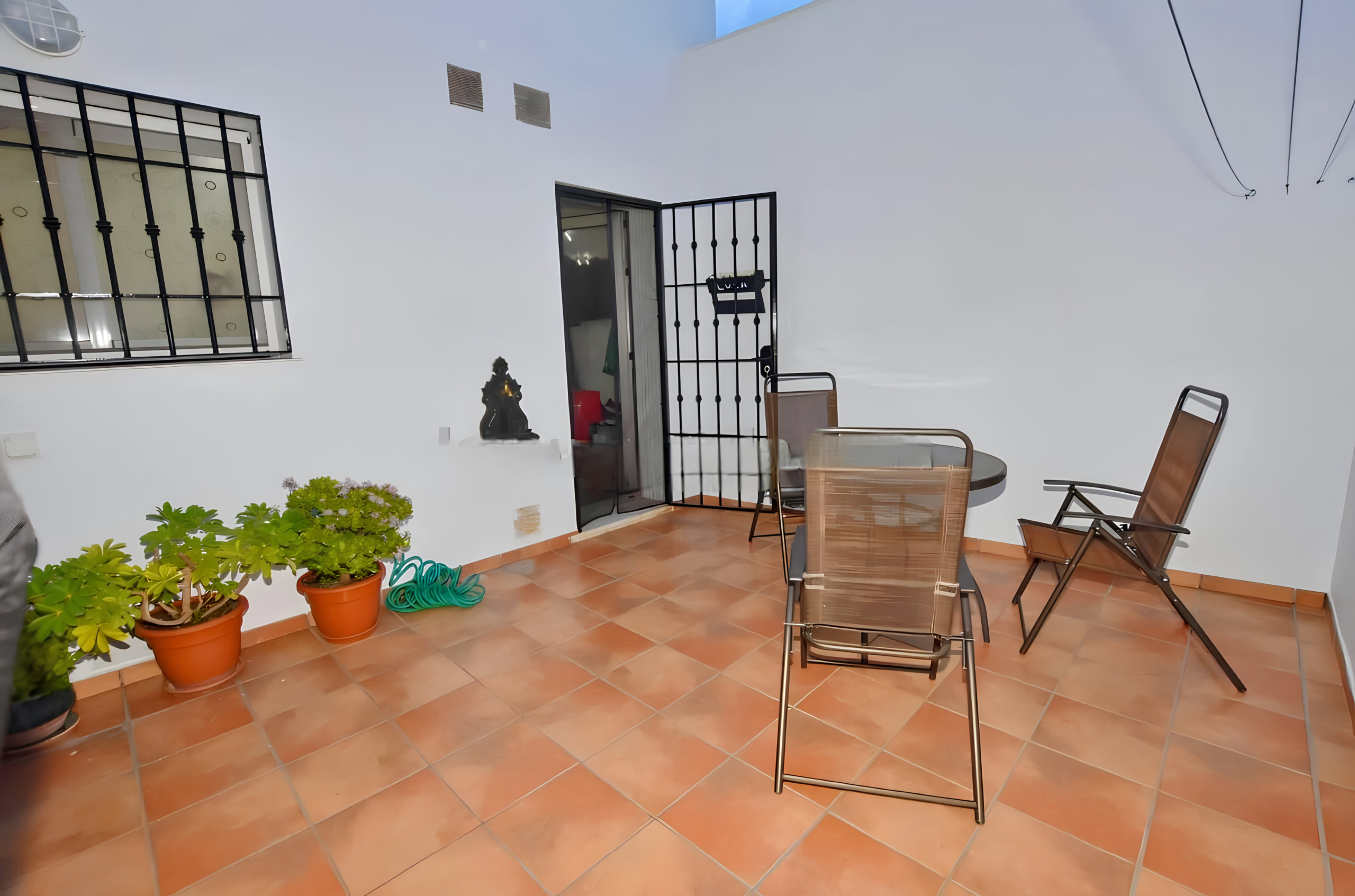 Casa adosada en Calle Sahara Libre, 2, Cuevas del Becerro