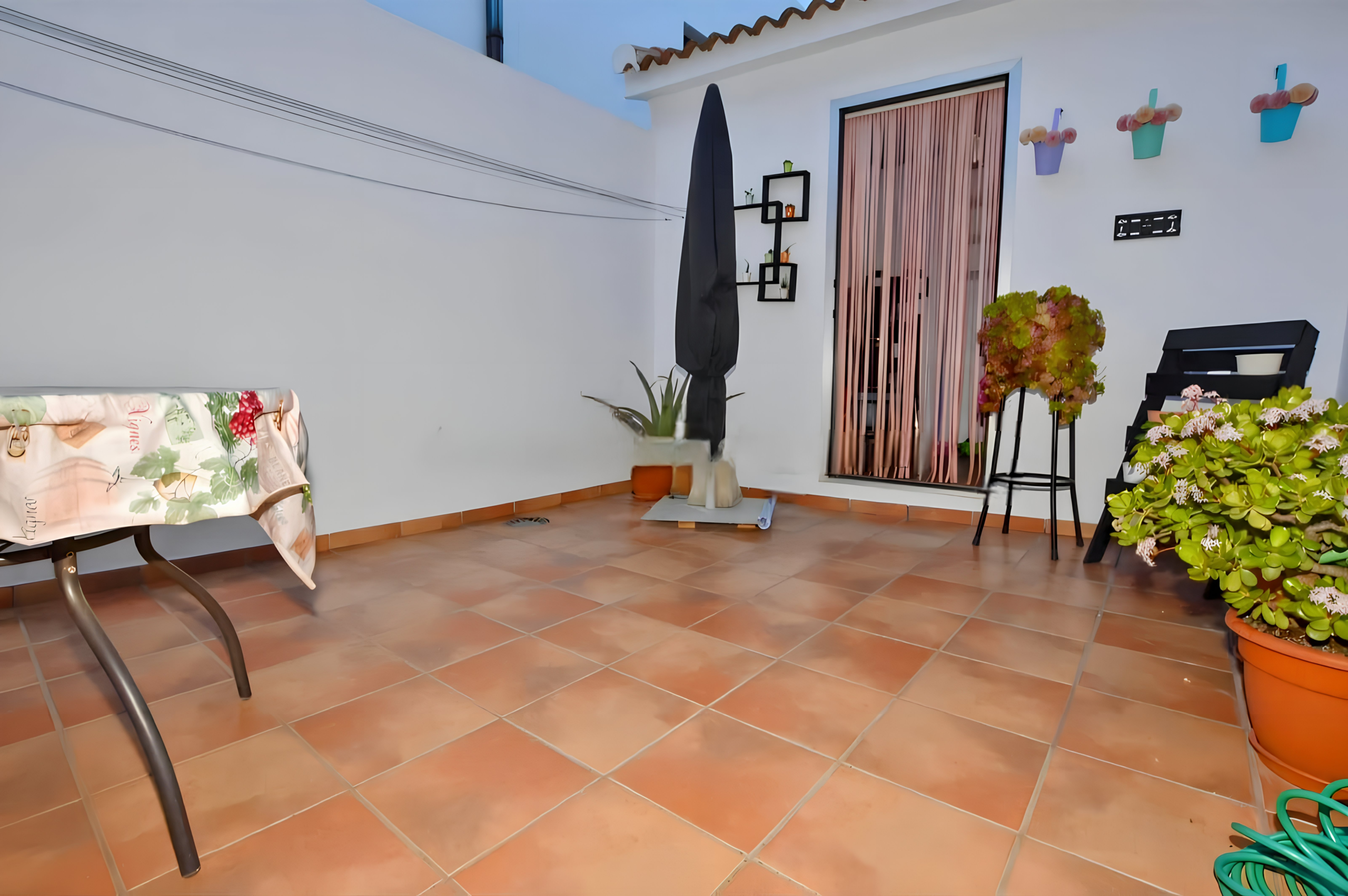 Casa adosada en Calle Sahara Libre, 2, Cuevas del Becerro