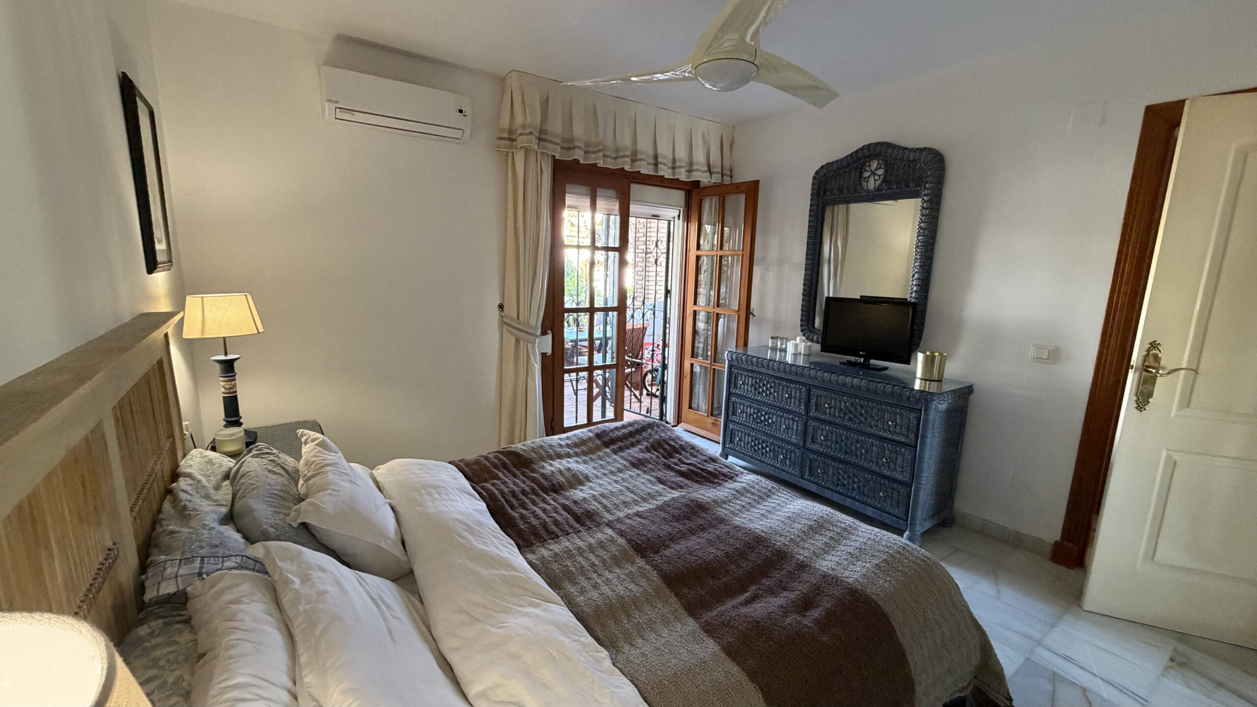 Encantador adosado dúplex en Puebla Aída