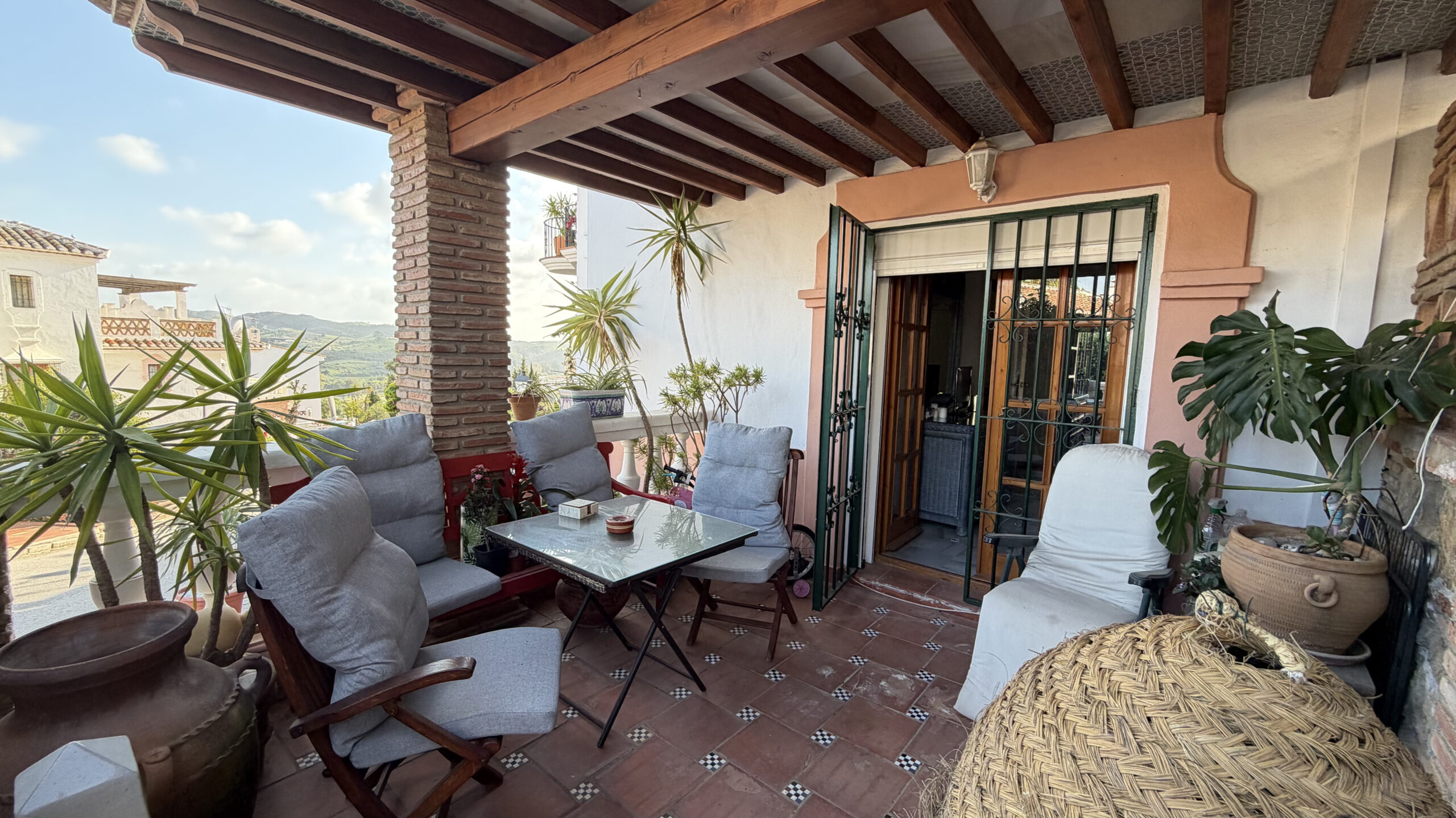 Encantador adosado dúplex en Puebla Aída