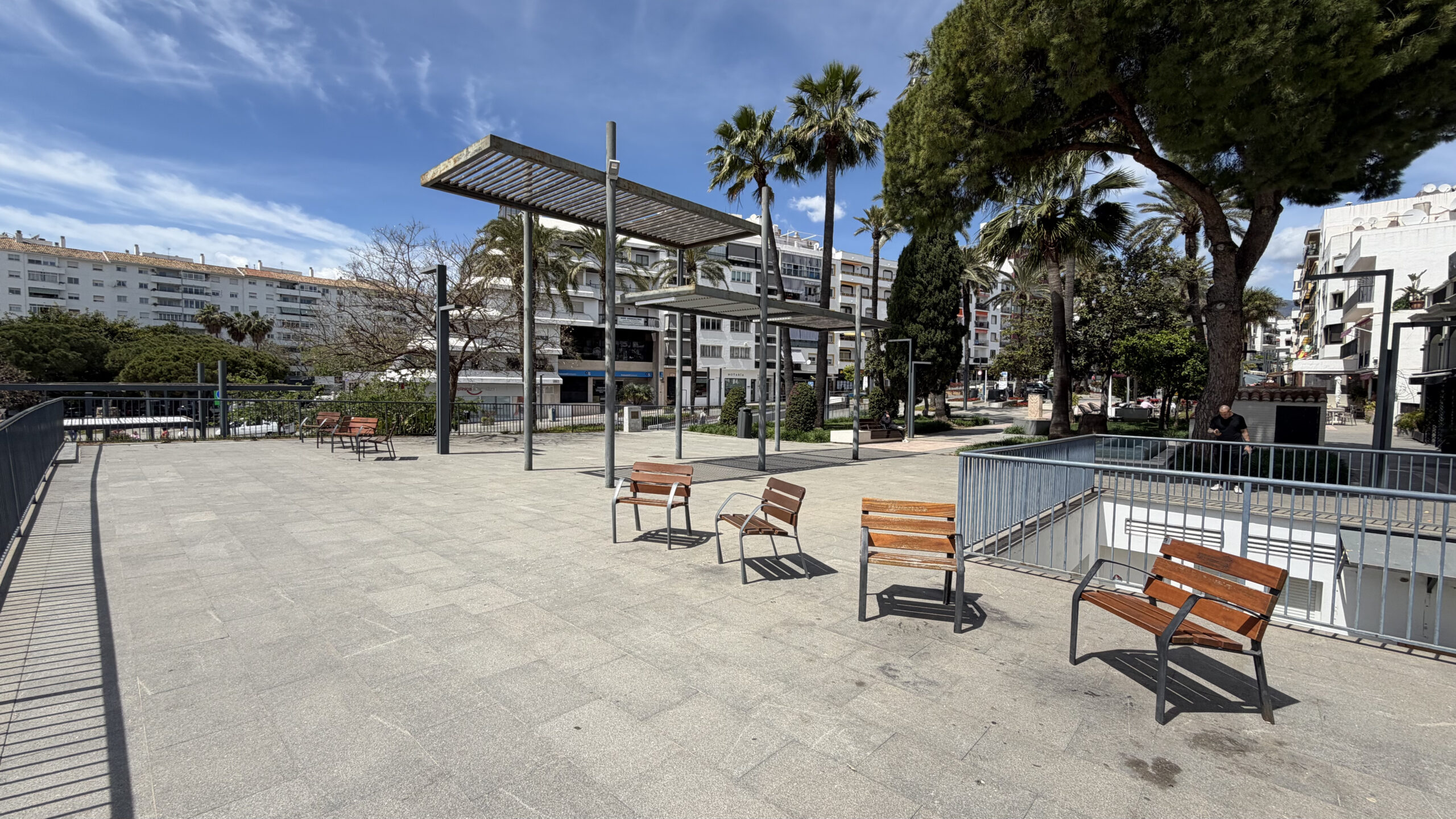 Piso luminoso en el centro de San Pedro Alcántara