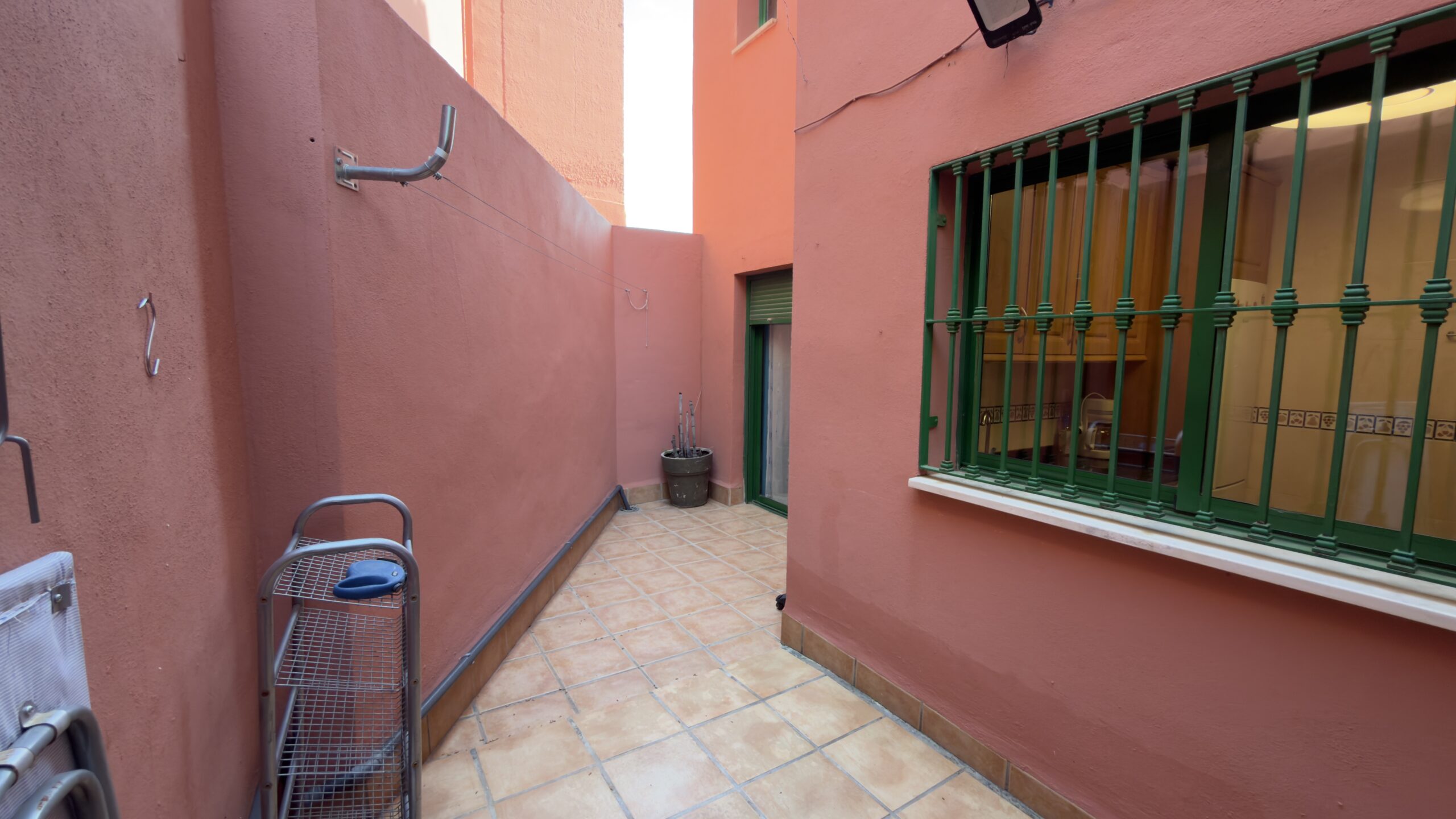 PISO EN TORREBLANCA BAJA – FUENGIROLA - CALLE LOS MIRLOS