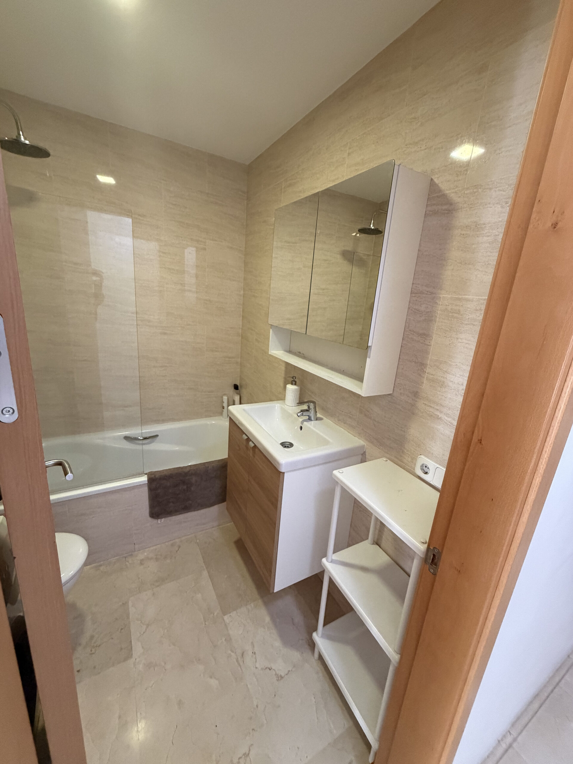 Piso luminoso en el centro de San Pedro Alcántara