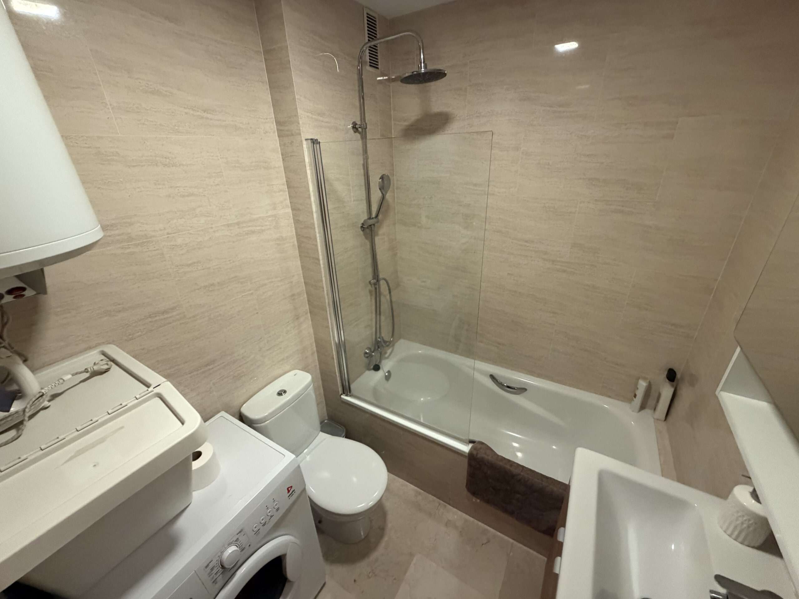 Piso luminoso en el centro de San Pedro Alcántara