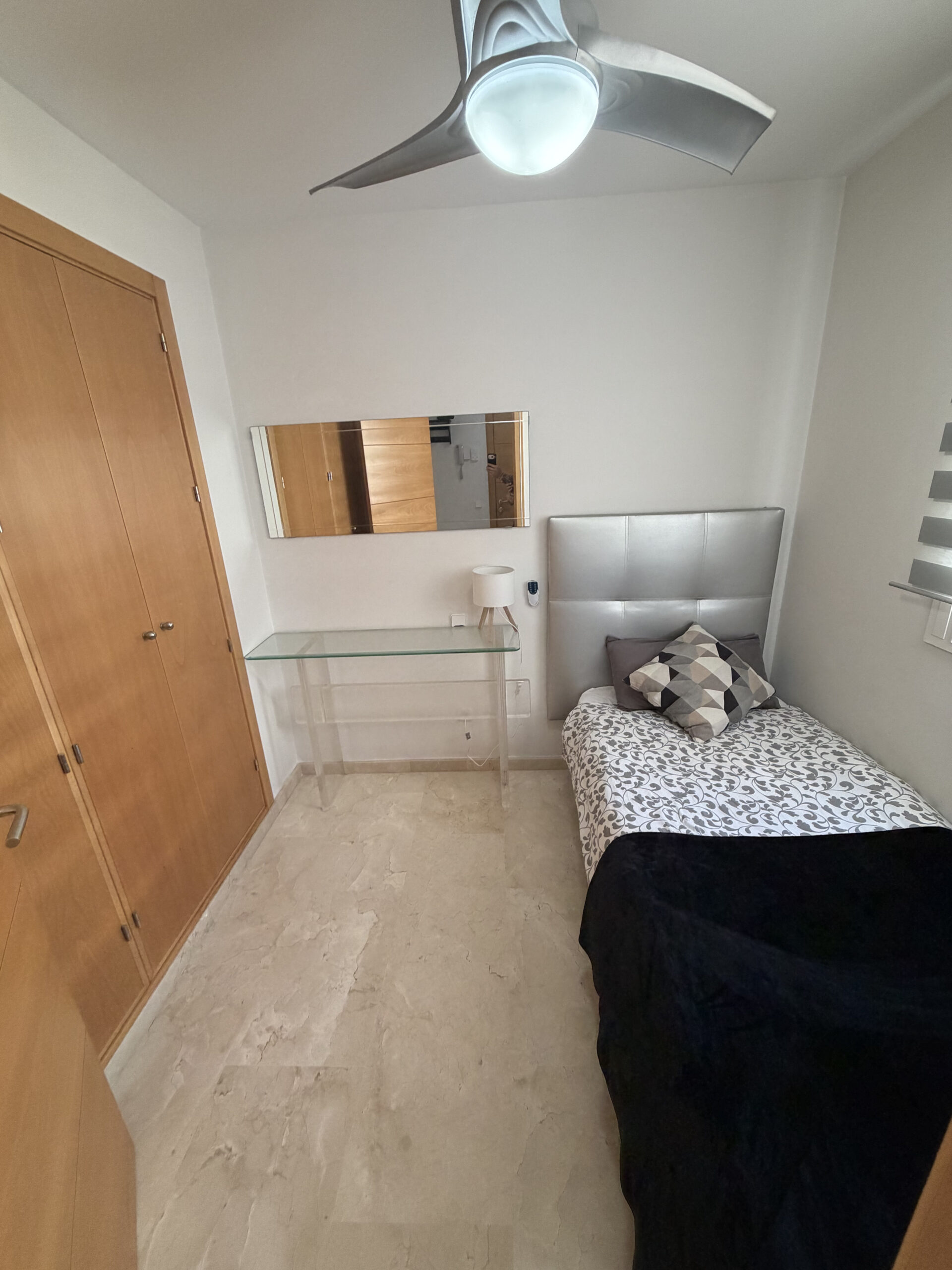 Piso luminoso en el centro de San Pedro Alcántara