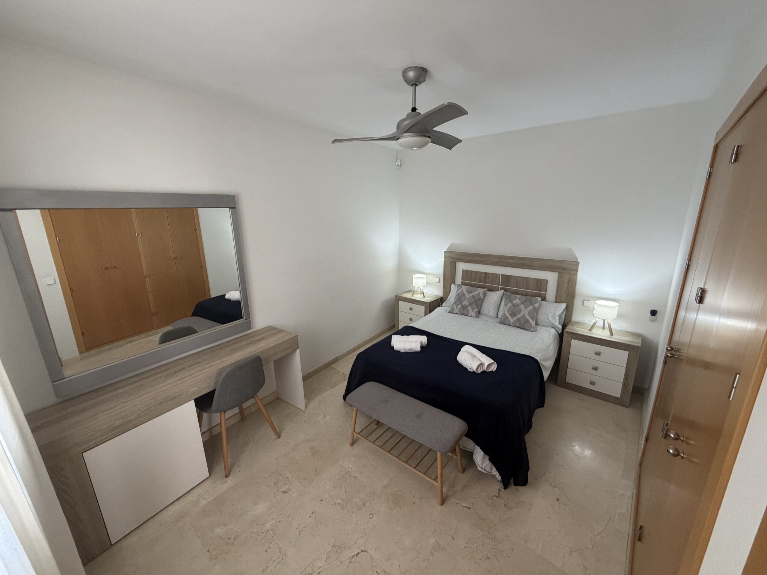 Piso luminoso en el centro de San Pedro Alcántara