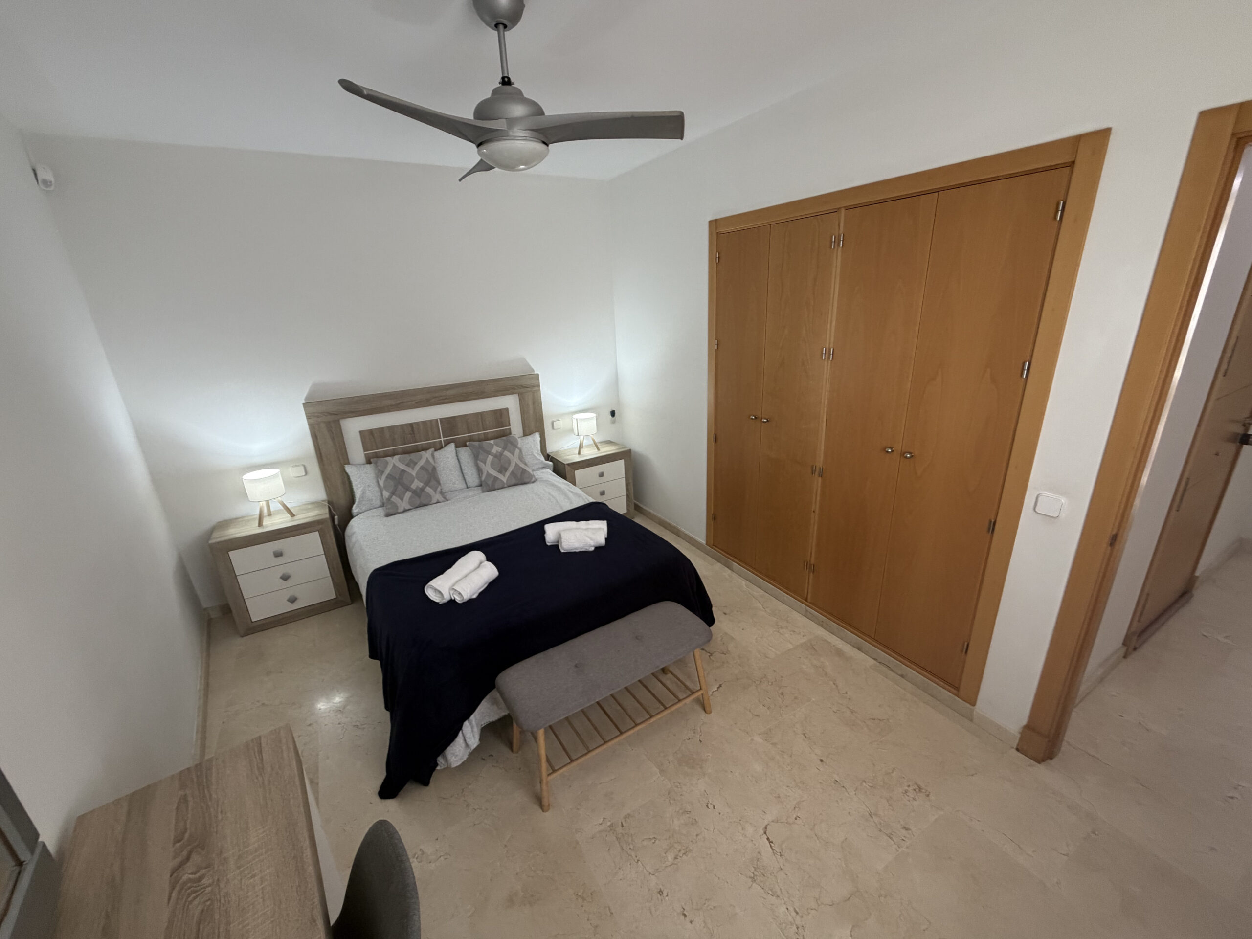 Piso luminoso en el centro de San Pedro Alcántara