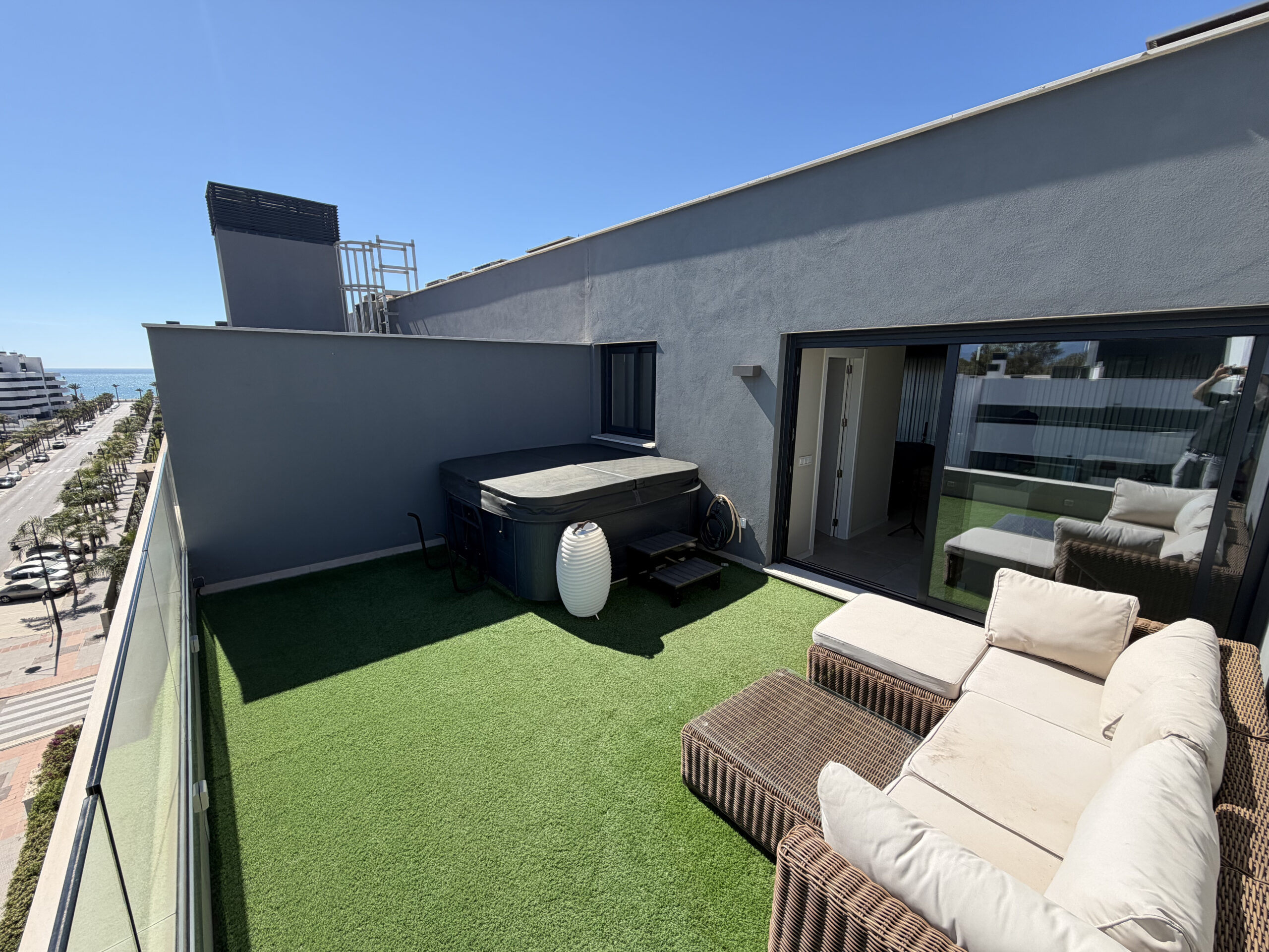 Luxury Penthouse Duplex with sea views in Los Alamos