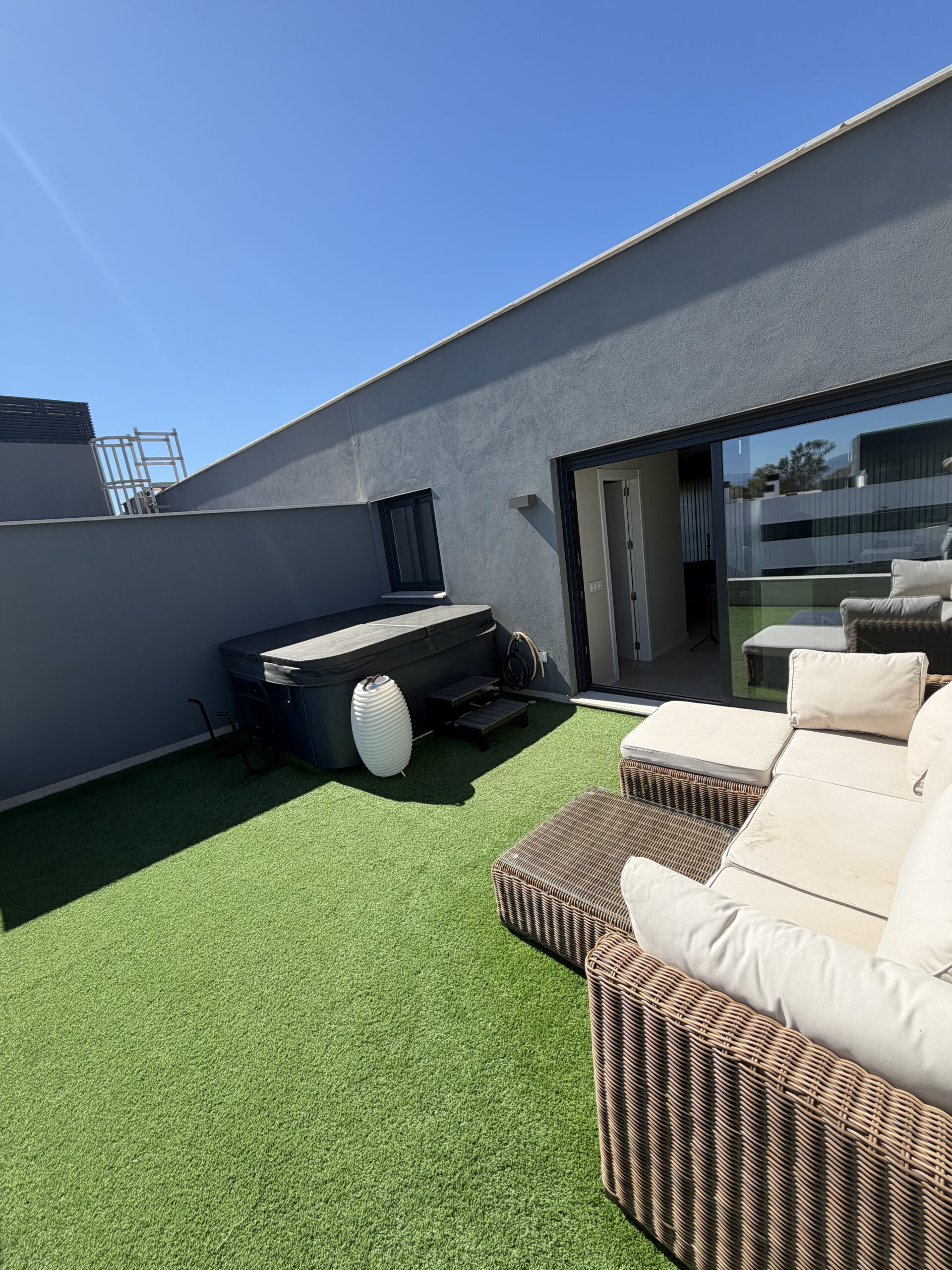 Luxury Penthouse Duplex with sea views in Los Alamos