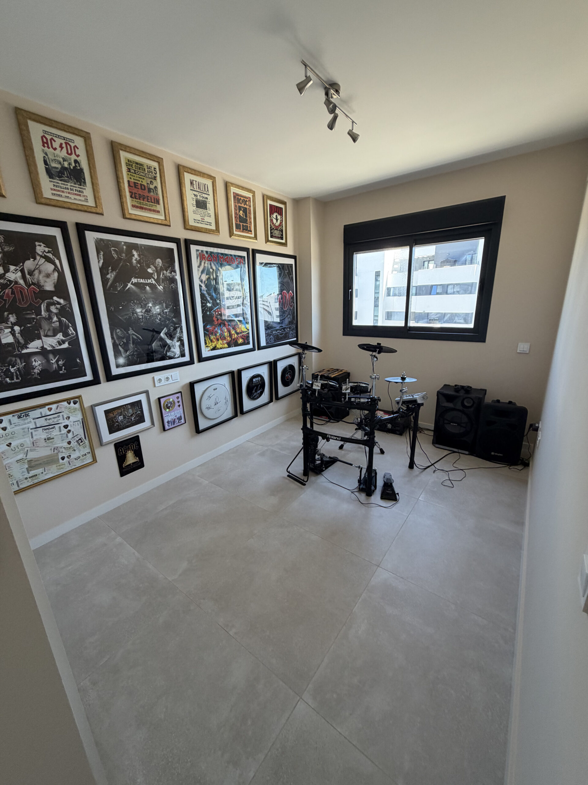 Luxury Penthouse Duplex with sea views in Los Alamos