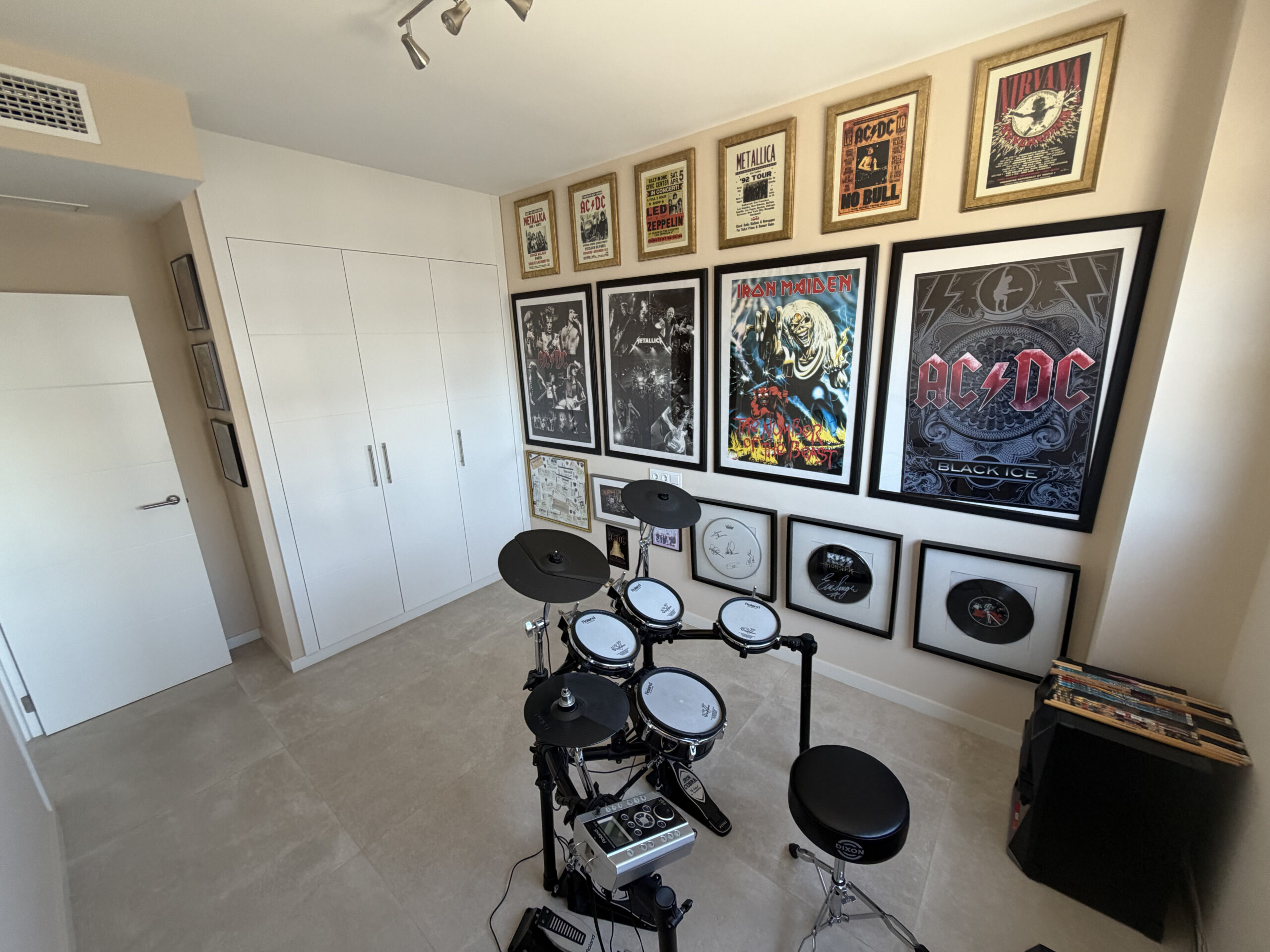 Luxury Penthouse Duplex with sea views in Los Alamos