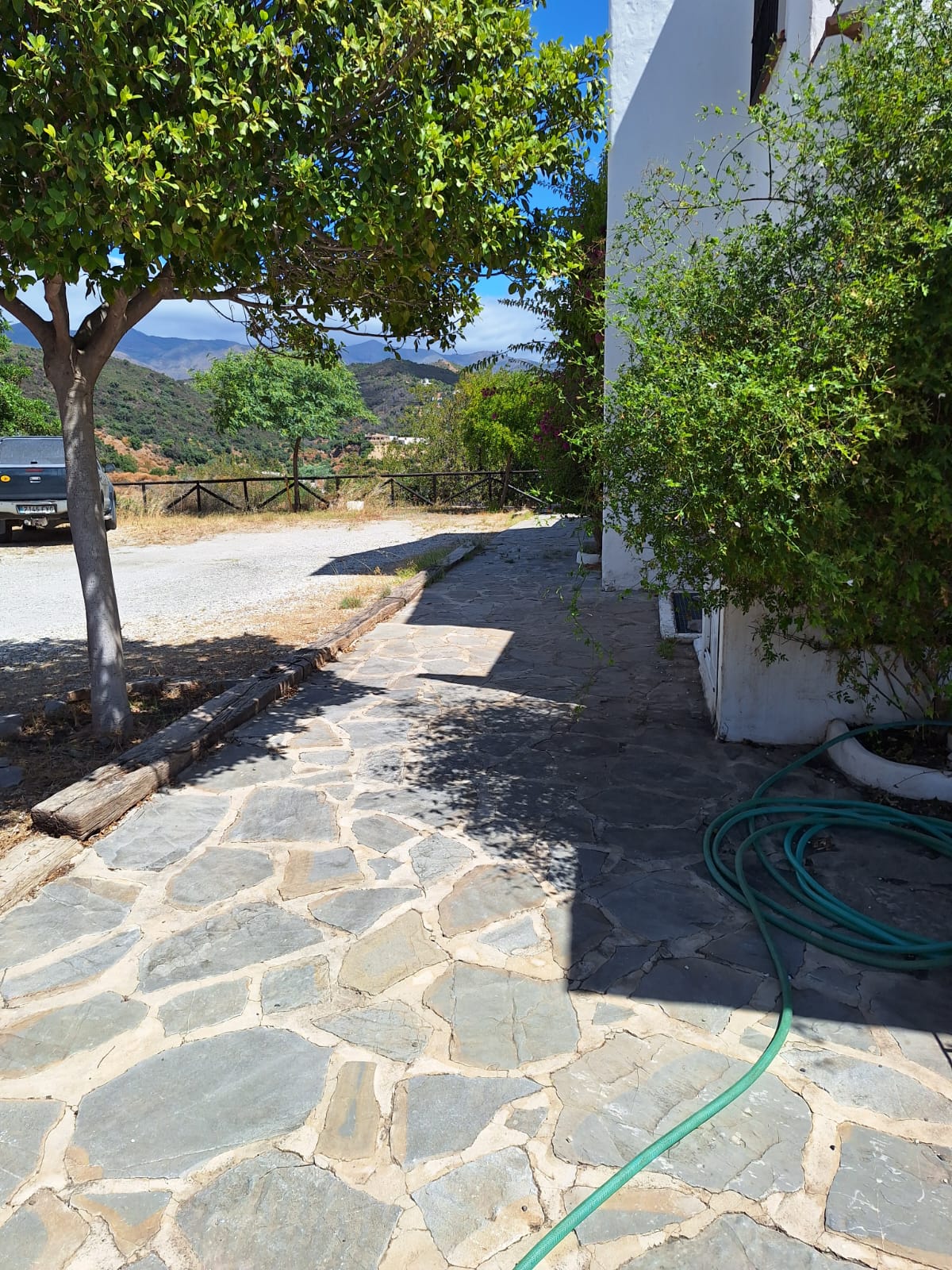 Detached villa with private pool and panoramic views in Los Llanos, Estepona