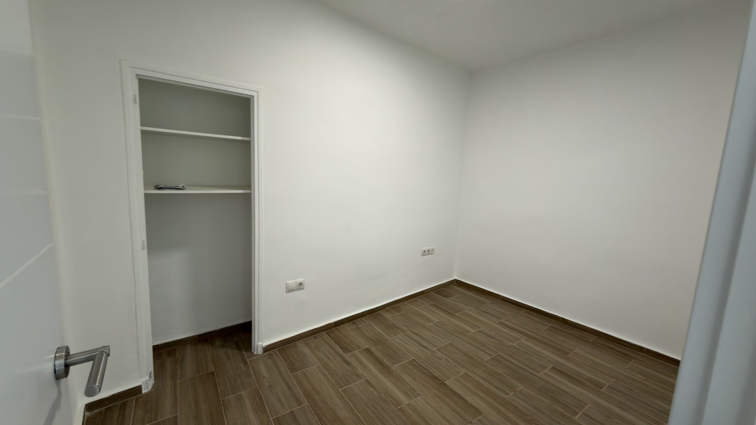Middle Floor Apartment in Málaga Centro