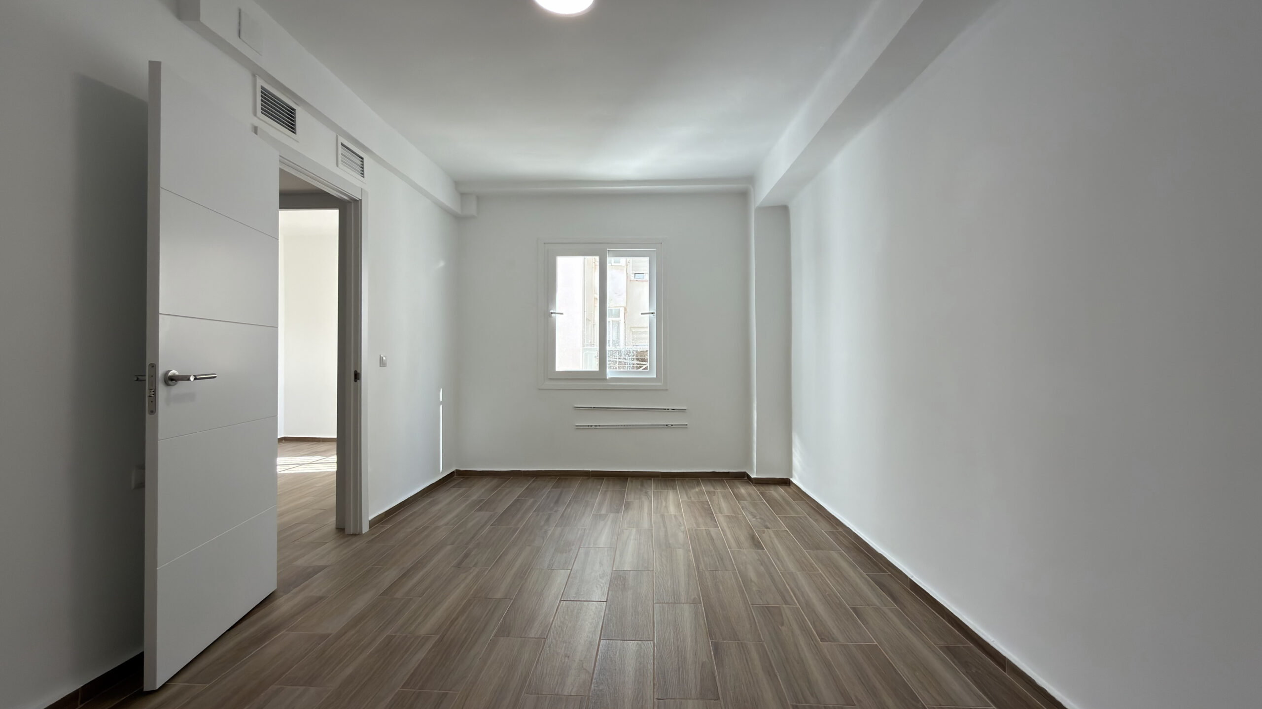 Middle Floor Apartment in Málaga Centro