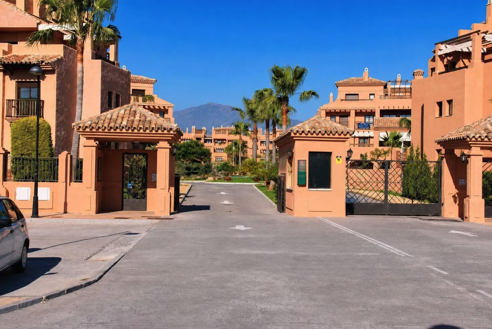 Apartamento Planta Media en Estepona