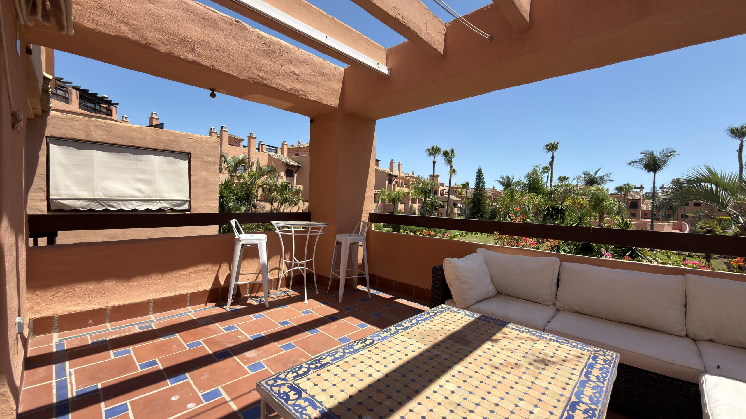 Apartamento Planta Media en Estepona