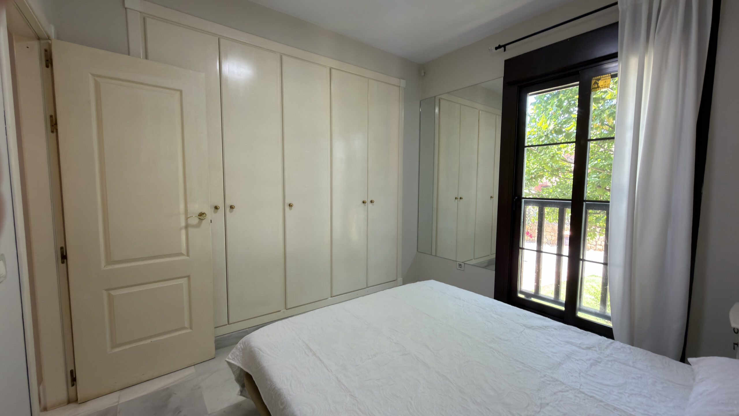 Apartamento Planta Media en Estepona