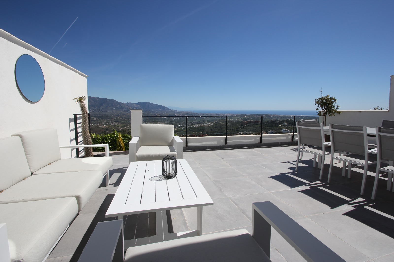Villa for Rent on Calle Frankfurt 23