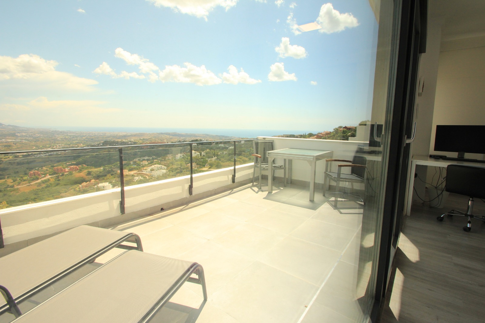 Villa for Rent on Calle Frankfurt 23
