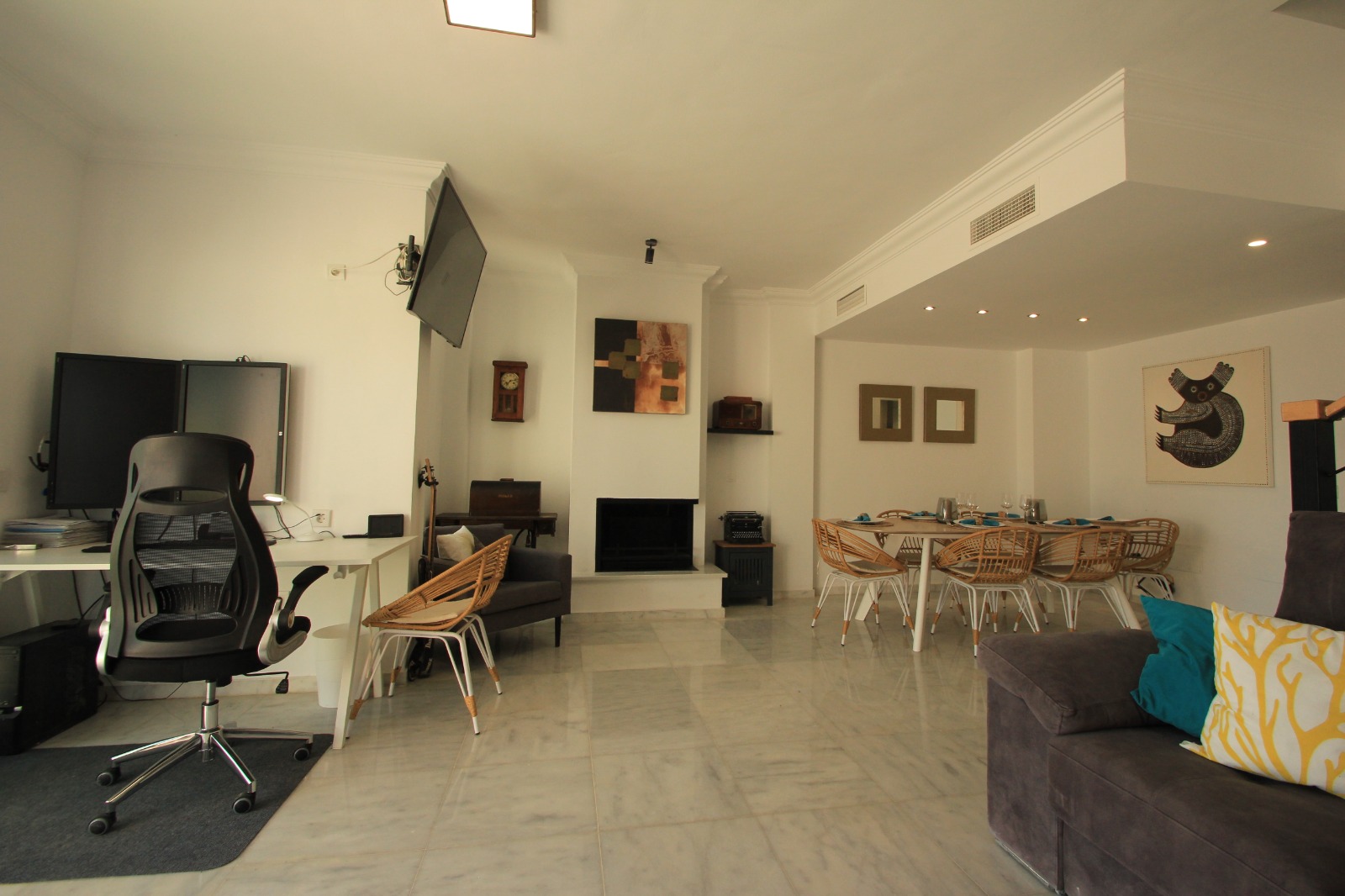 Villa for Rent on Calle Frankfurt 23