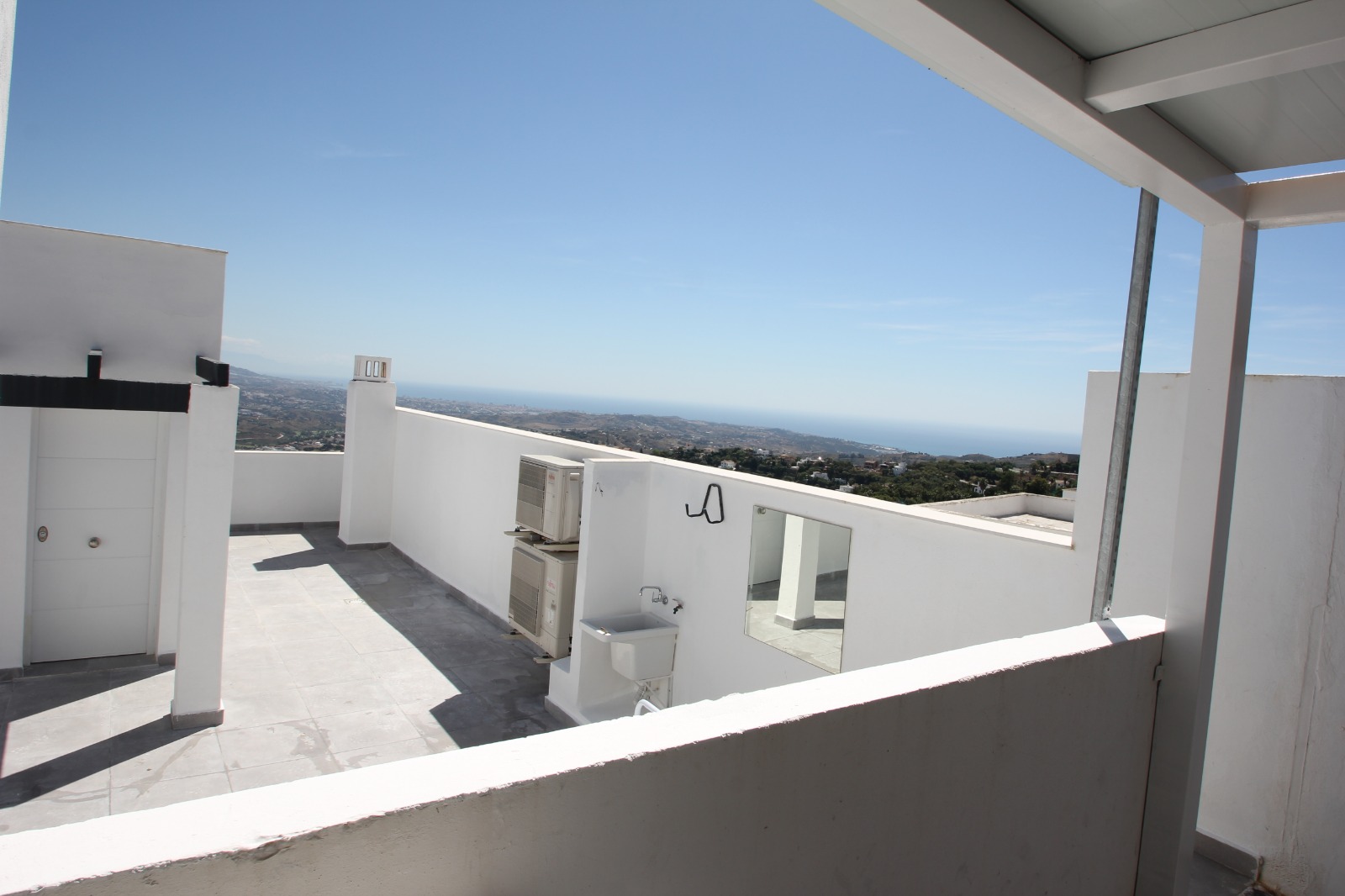 Villa for Rent on Calle Frankfurt 23