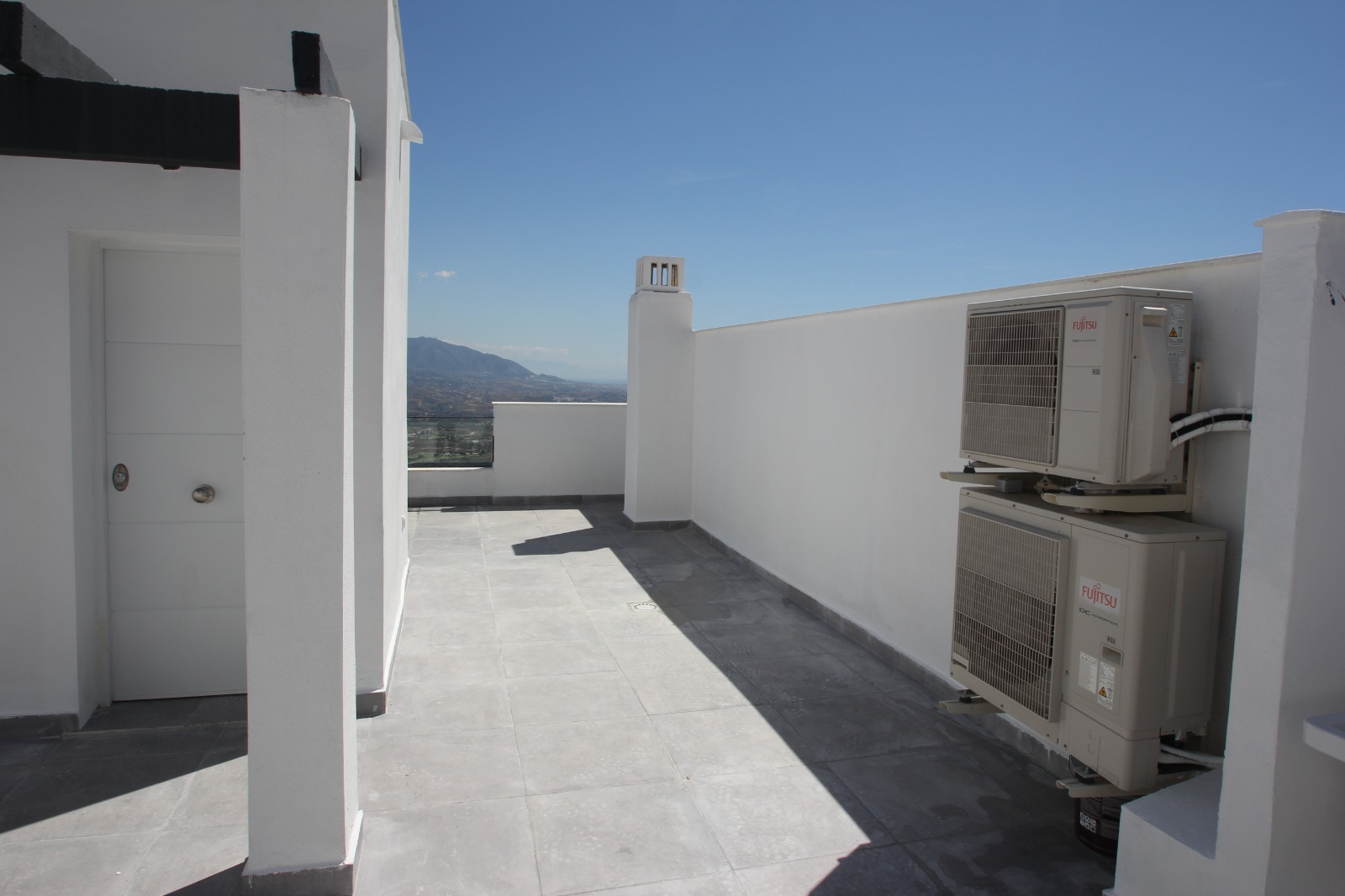 Villa for Rent on Calle Frankfurt 23