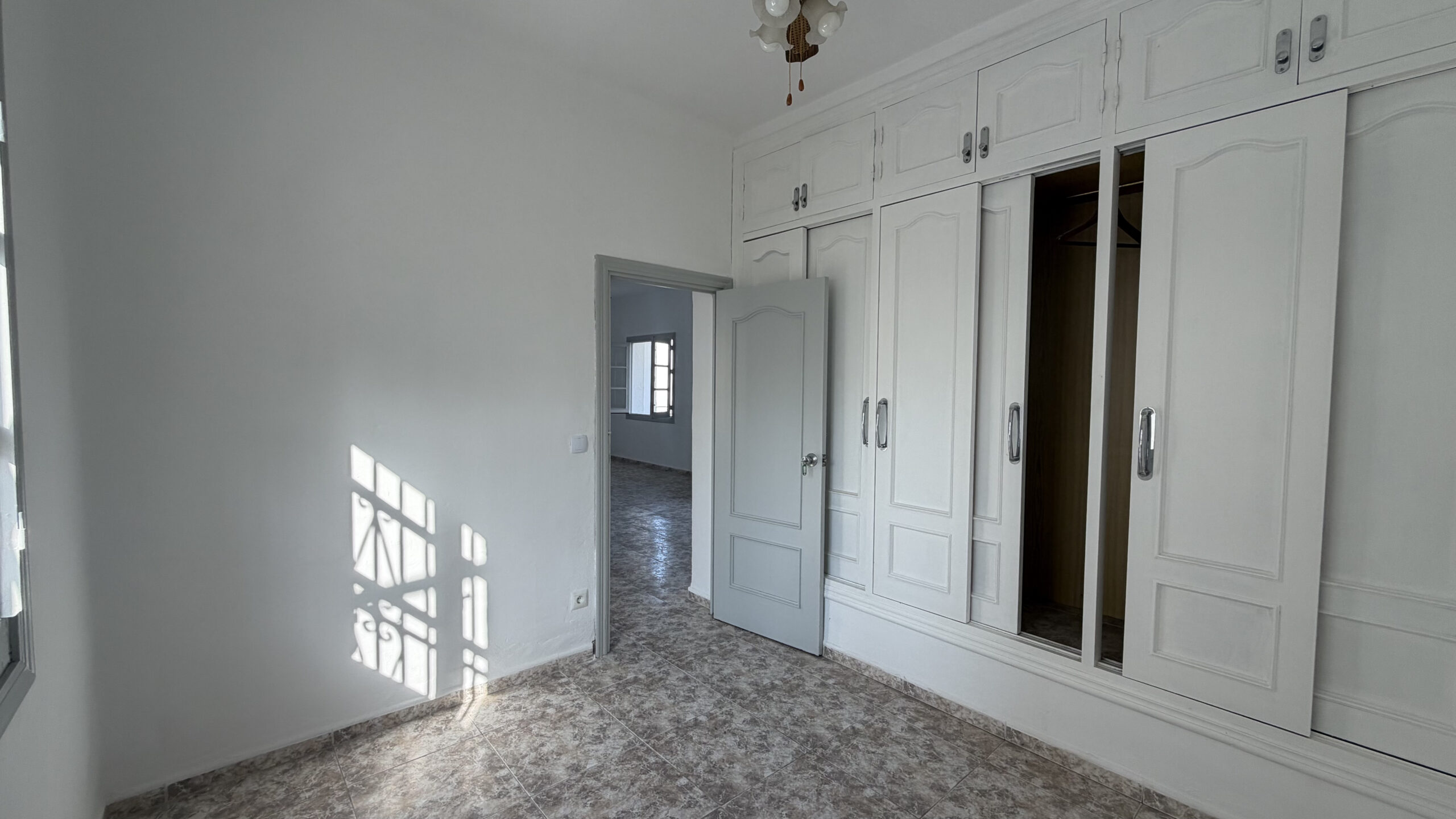Apartamento Planta Media en Estepona