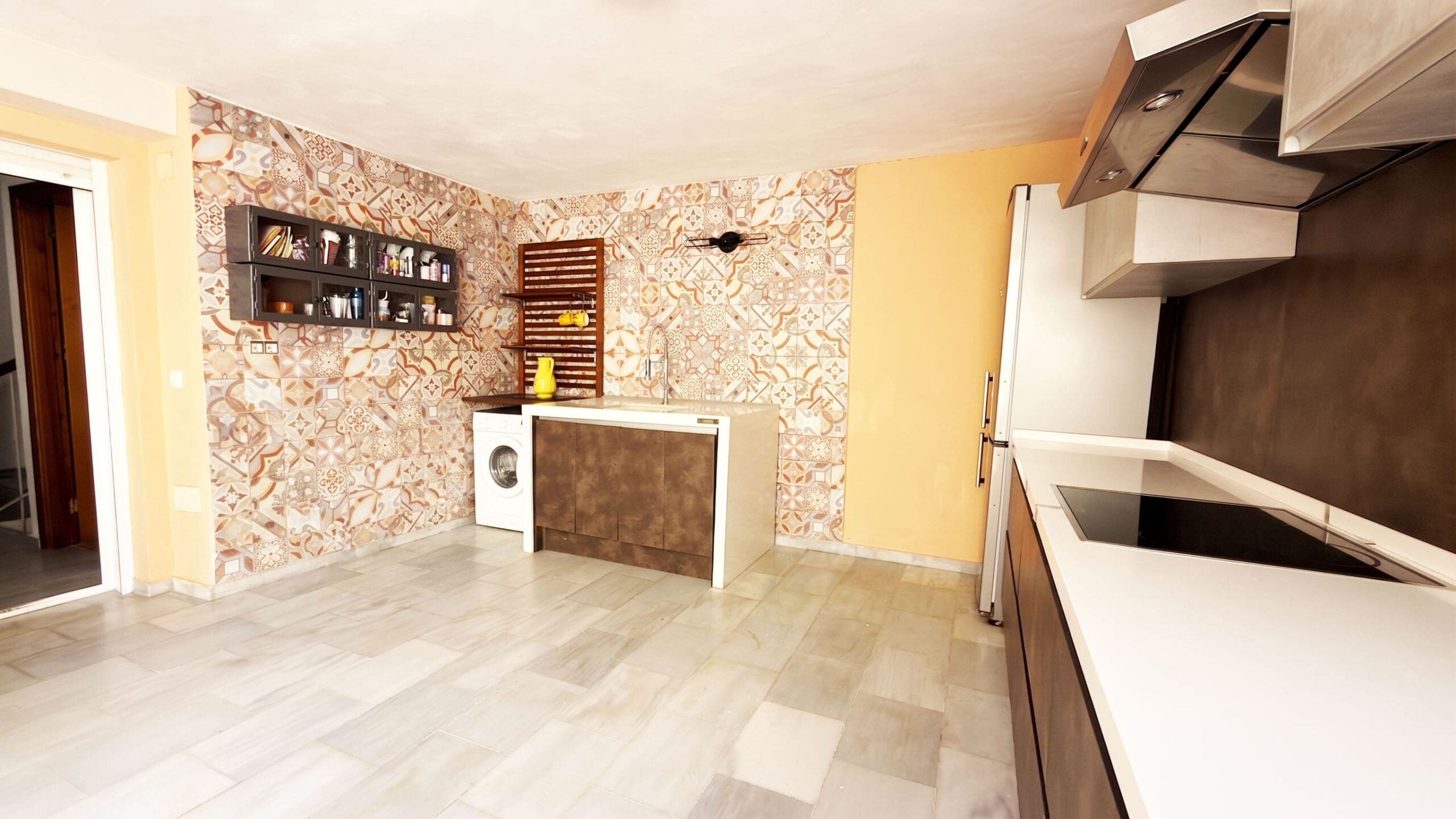 Semi-Detached House in Almayate