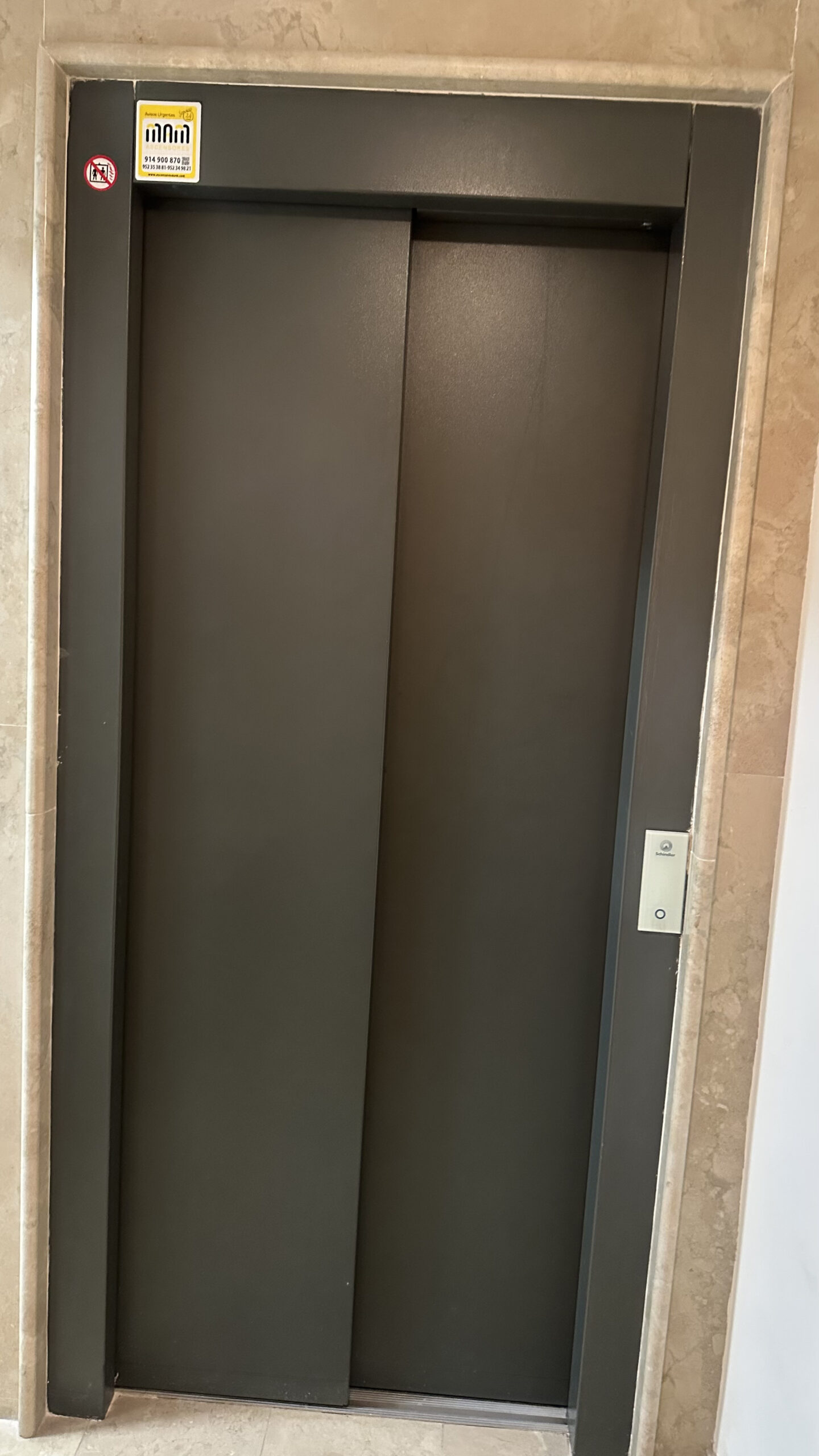 Apartamento Planta Media en Carvajal